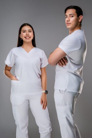 Uniforme clínico Scrubs Blanco